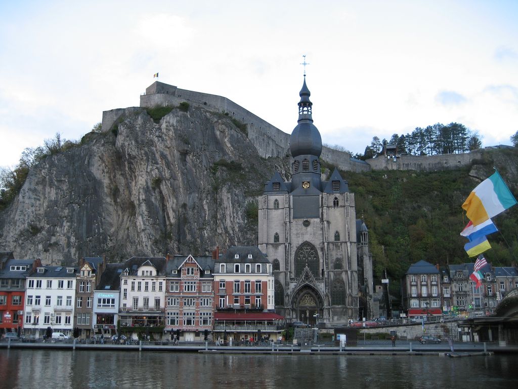 Kathedrale und Zitadelle in Dinant