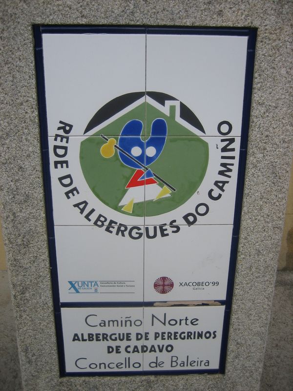 Cadavo: Schild der Pilgerherberge