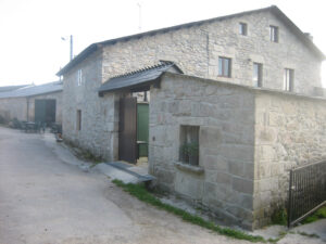 Casa Rural in Morgade: Steinhaus am Weg