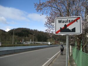 Maas Schleuse Waulsort