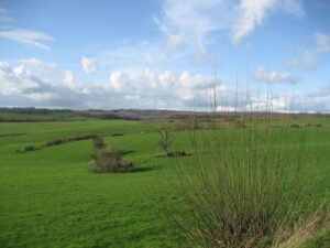 Landschaft vor Signy L’Abbaye